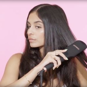 Amika Polished Perfection Straightening Brush 1.0